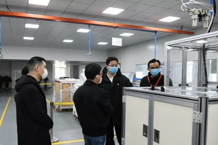 嘉興市紀委書記張建明一行蒞臨亞特電器親身指導企業(yè)疫情防控、復工復產(chǎn)